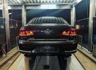Vůz na náhradní díly VW Passat B7 sedan 2012 BWS NHZ LC8Z - 2