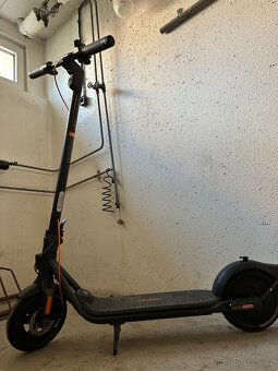 🛴 Elektrická koloběžka Ninebot KickScooter F2 Plus E by Seg - 2