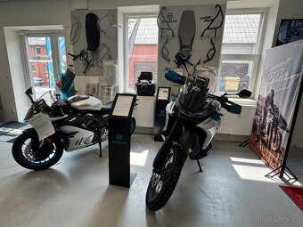 CFMOTO 800MT-X blue 2025 + PŘÍSLUŠENSTVÍ ZDARMA - 2