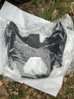 Honda Forza 350 středový vnitřní plast (64520-K1B-T00ZA) - 2