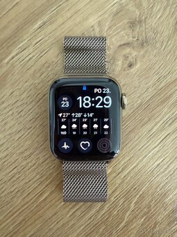 Apple Watch 6 40 mm, GPS + Cellular, zlatá nerez, TOP STAV - 2
