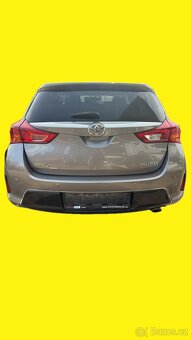Díly Toyota auris rv2013 1.6i - 2