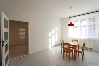 Pronájem bytu 3+kk, 81 m2 Křižíkova - 2