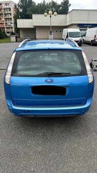 Ford Focus 1,6 - 2