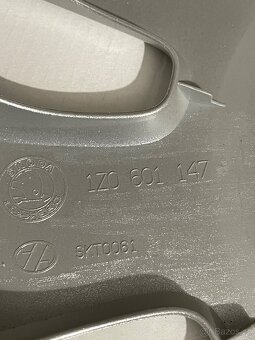 KRYT KOLA - POKLICE OCTAVIA 15" - 1Z0601147 - 2