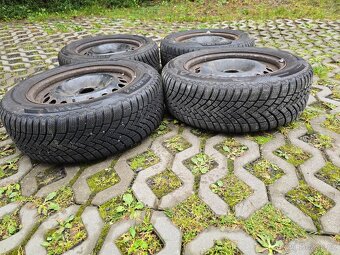 Zimní pneu + disky. Barum 205/60 R16 - 2
