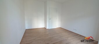 Pronájem světlého bytu po kompletní rekonstrukci, 2+KK/B, 47 - 2