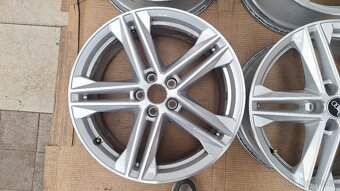 Alu kola Audi 19" 5x112 8J ET39 A6 Q5 - 2