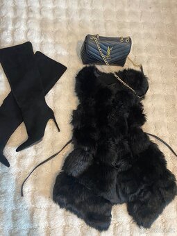 Guess kozisek vesta cerna kozesinova  kabat 38 - 2