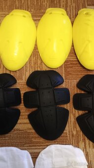 Chrániče kloubů do oblečení - 2