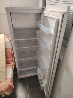 Lednice s mrazákem.Zn-Beko. - 2