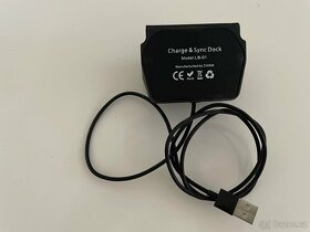 Nabíjecí dokovací stanice s lightning konektorem - černá - 2