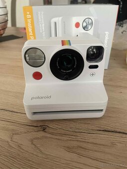 Polaroid Now (3. generace) – Pebble White - 2