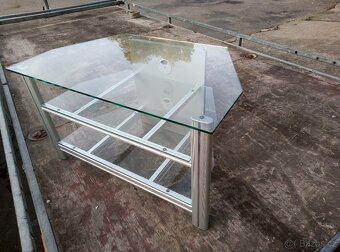 televizní stolek - 2