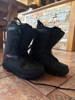 Snowboardový boty Atomic 42 - 2