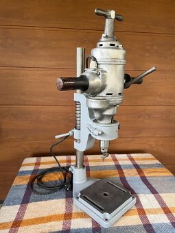 Vrtačka se stojanem - 2