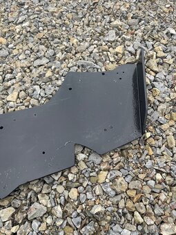 Spoiler pod přední nárazník - 2