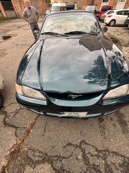Ford Mustang GT Convertible - 2