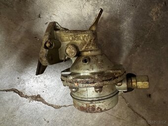 Benzínová pumpa GAZ, Poběda, ŽUK - 2