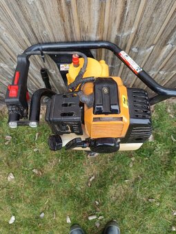 Benzinový zemní vrták - 2