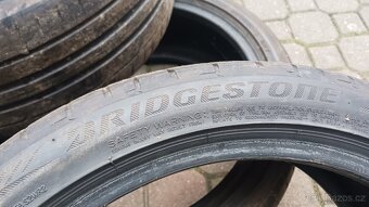 Letní pneu 225/40 R18 - 2