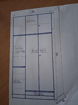 Prodám chodbovou šatní skříň - 2