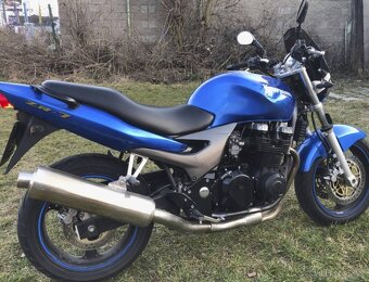 Kawasaki zr7 - 2