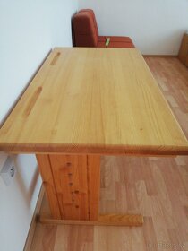 psací stůl a rostoucí židle masív - 2