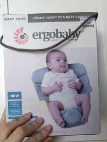 Nosítko Ergobaby s novorozeneckou vložkou - 2
