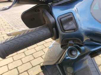 Piaggio hexagon 250GT - 2