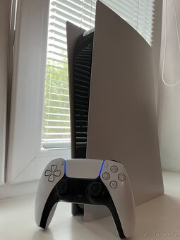 PlayStation 5 jako nový - 2