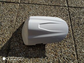 Suzuki gsxr750 kryt sedacky - 2