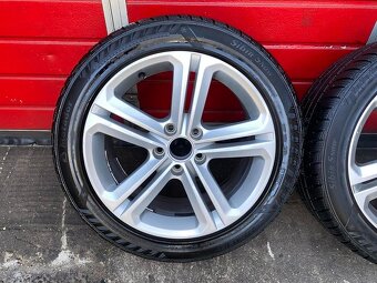 Original 1x ALU kolo VW MALLORY 17" 7,5J ET47 pneu 235/45/R - 2