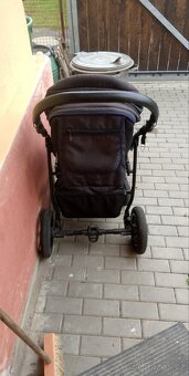 sportovní kočárek - 2