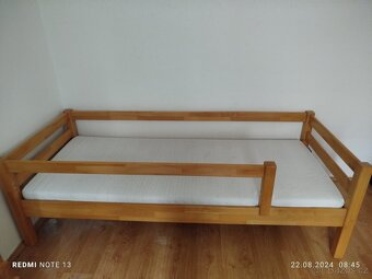 Postel s matrací - 2
