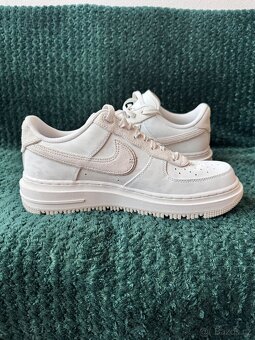 Nike Air Force 1 Luxe - 2