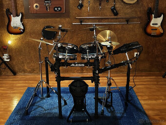Profesionální sada ROLAND TD-12/Alesis DM - 2