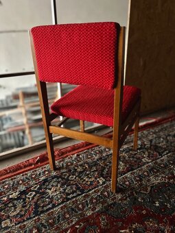 Sada čtyř jídelních židlí - 2