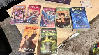 Knizky Harry Potter rok 2008 1.vydani - 2