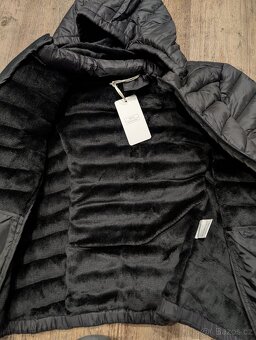 Prodám krabici dámského oblečení a boty - 2