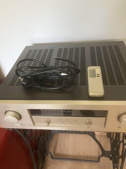 Accuphase e 210 - 2
