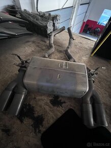 Titanový výfuk BMW M4 M3 F82 F80 - 2