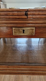 Krásný starožitný bar s výtahem - mechanismus - 2