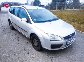 Ford Focus  kombi 1,8 benzín , tažné - 2
