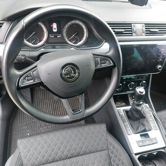 Škoda superb 2.0tdi-110kw-129.000km - 2