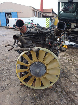 motor PACCAR, r.v. 2017 - 2