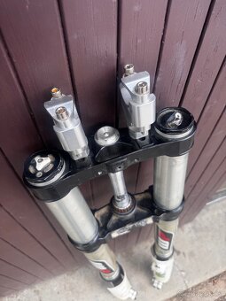 Tlumiče WP48 aer - 2