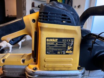 Pila ocaska Dewalt Alligator DWE397 - 2