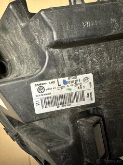 Amarok světlomet bixenon - 2