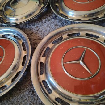 Mercedes poklice veterán - 2